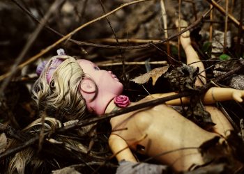 Outside multicultural magazine-toxic mother-relationship-daughter